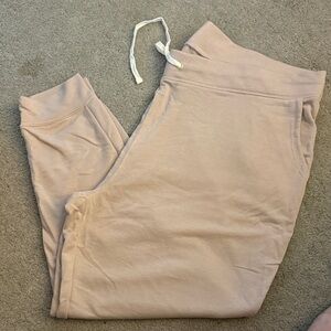 Gently used
Jogger pants